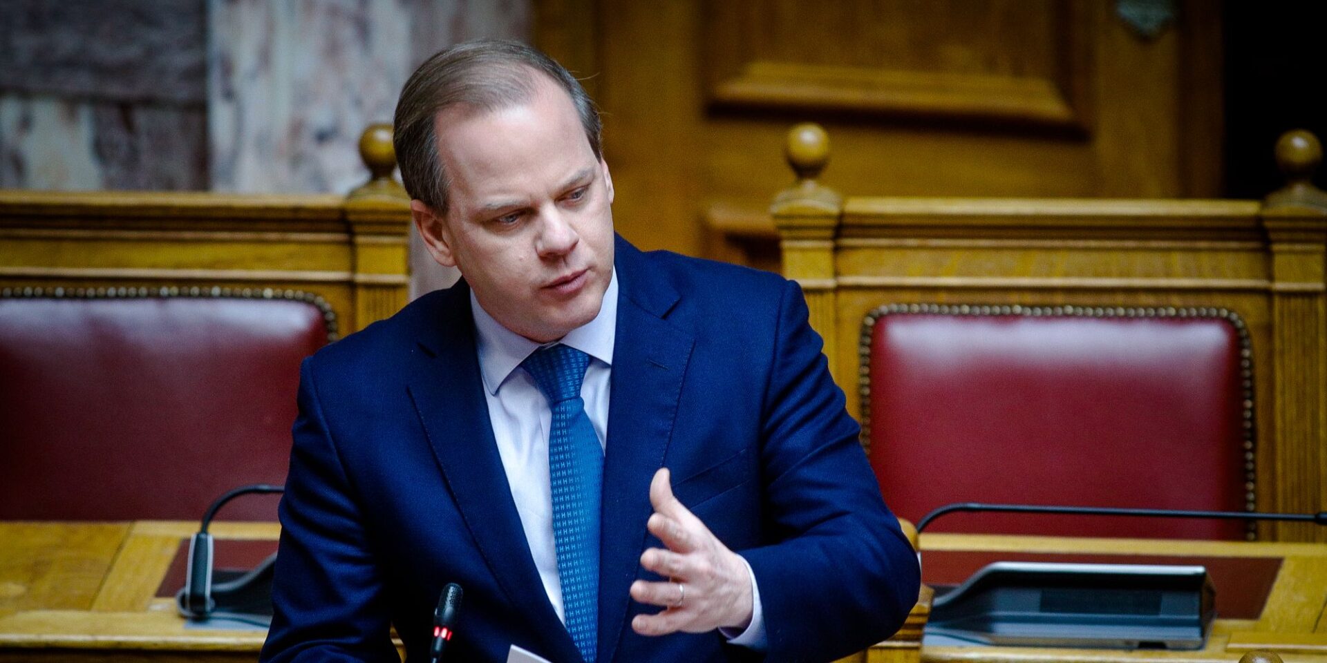 O Κώστας Καραμανλής στη Βουλή