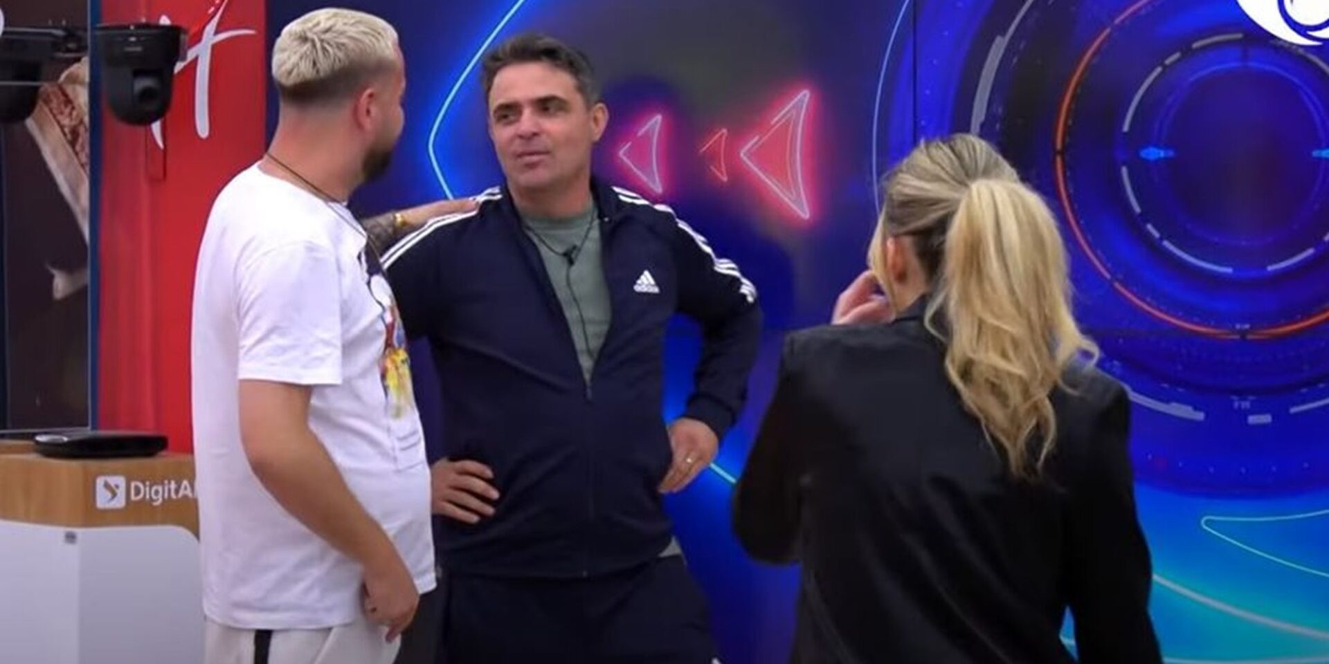 Στο αλβανικό Big Brother τραγούδησαν Μαζωνάκη