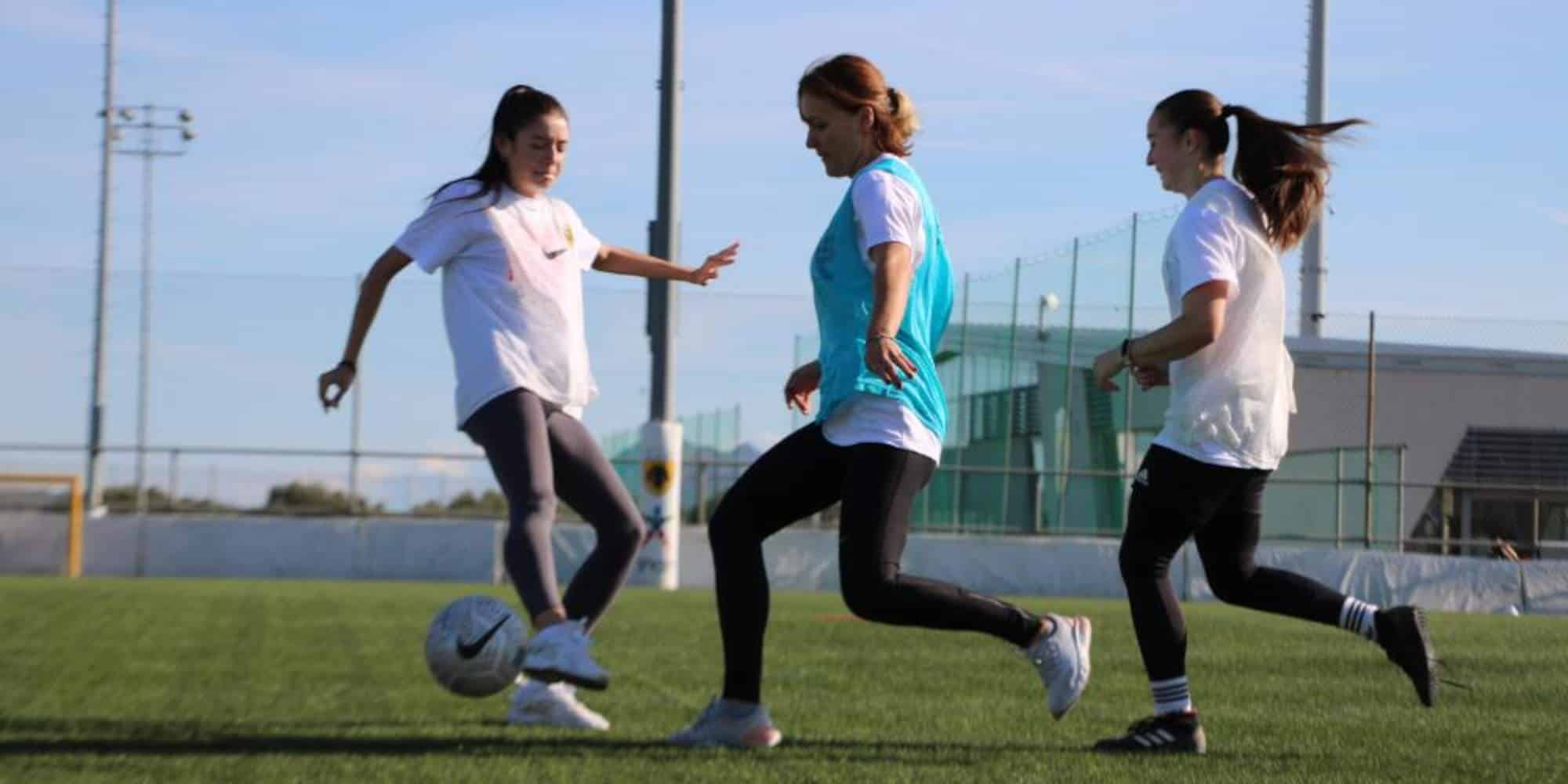 Το Girl Power, είναι ένας διεθνής Αθλητικός Οργανισμός με έδρα τη Δανία που ιδρύθηκε το 2014 από την Khalida Popal,