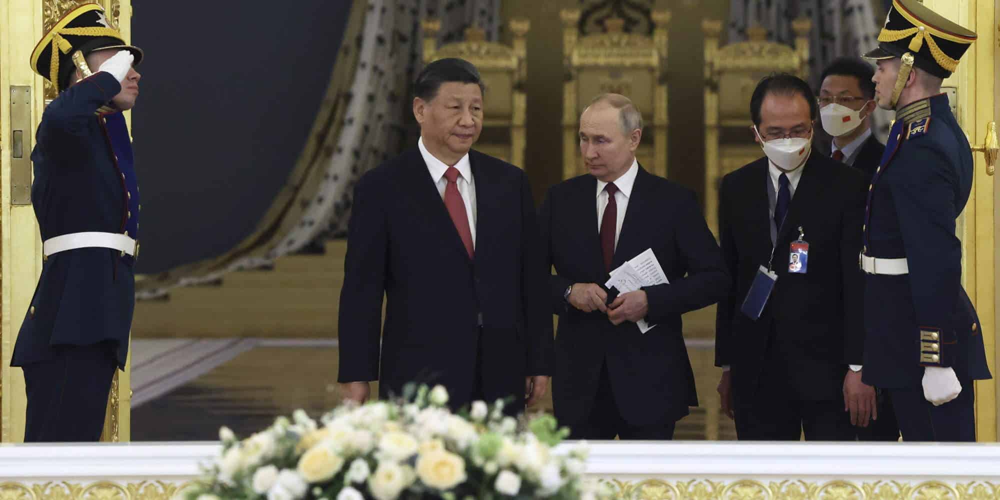 jinping putin kremlino - Ο Πούτιν προσφέρει «γη και ύδωρ» στον Σι Τζινπίνγκ - Το σχέδιο της Μόσχας να αντικαταστήσει τις δυτικές επιχειρήσεις με κινεζικές