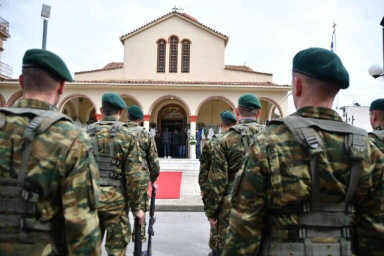 Πανελλήνιες 2024: Αύξηση εισακτέων στις Στρατιωτικές Σχολές – Εκατοντάδες οι κενές θέσεις λόγω ΕΒΕ (αναλυτικοί πίνακες)