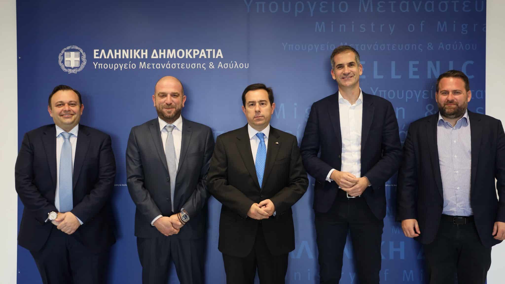 Μνημόνιο συνεργασίας μεταξύ του Υπουργείου Μετανάστευσης και Ασύλου και του Δήμου Αθηναίου, υπέγραψαν οι κ.κ. Νότης Μηταράκης και Κώστας Μπακογιάννης