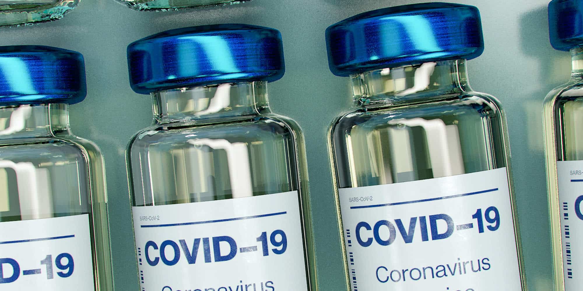 Μπουκαλάκια με δείγματα από COVID-19