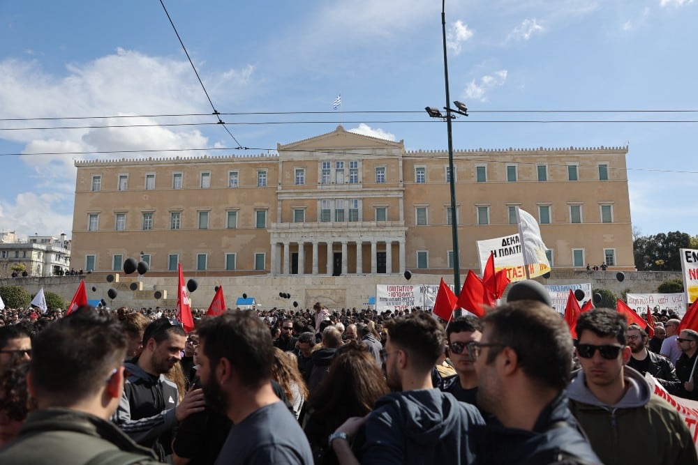 Συλλαλητήριο στο Σύνταγμα για την τραγωδία στα Τέμπη