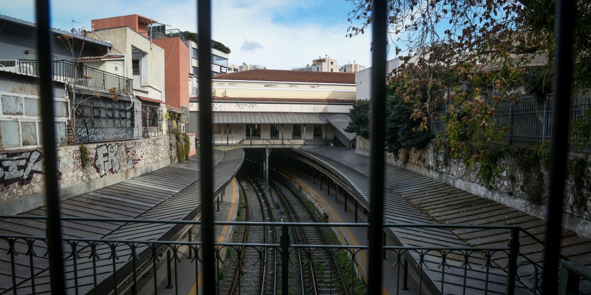 Ο σταθμός ΗΣΑΠ στο Μοναστηράκι