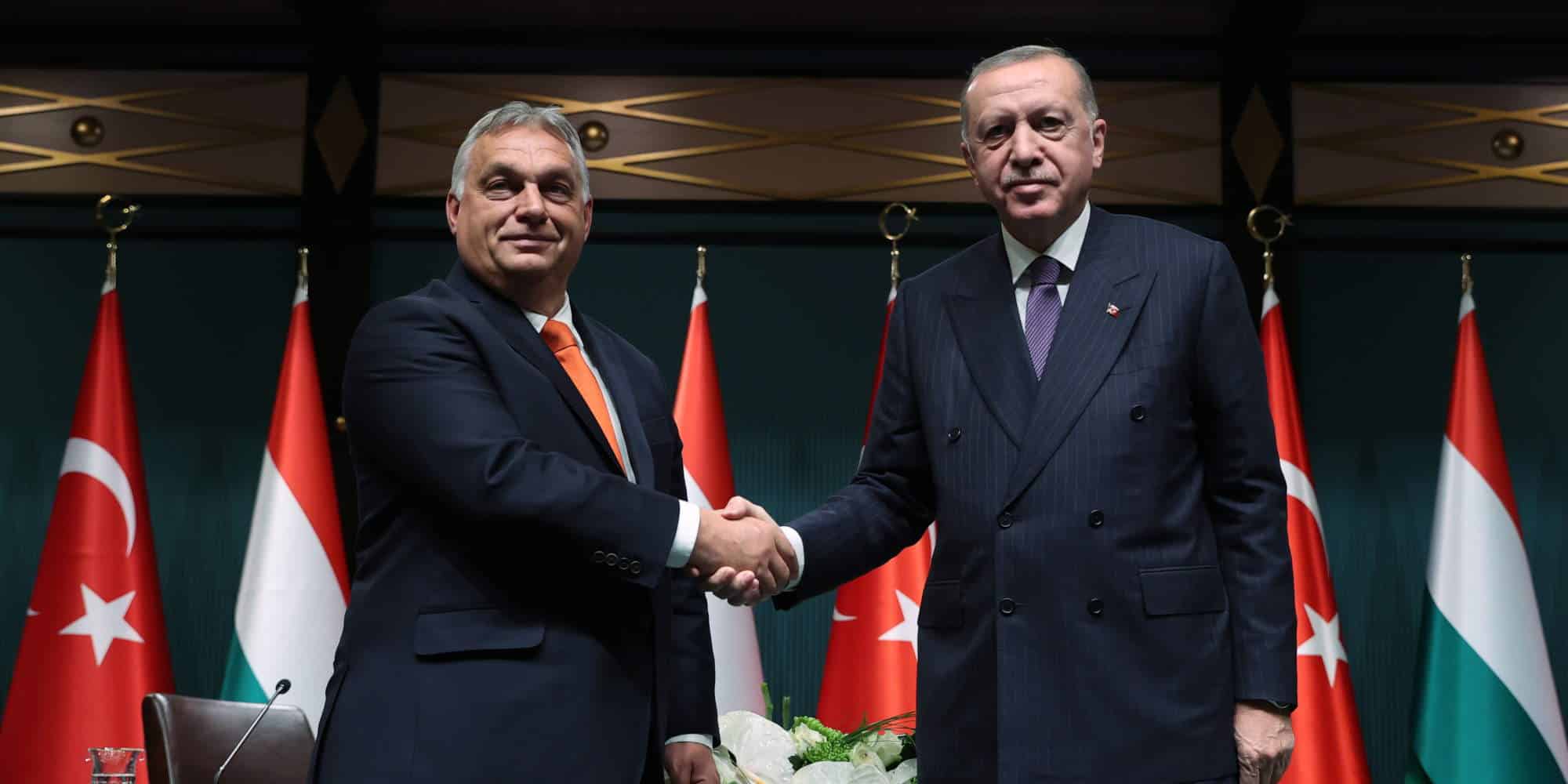Ο Ούγγρος πρόεδρος, Βίκτορ Ορμπάν και ο Τούρκος ομόλογός του, Ρετζέπ Ταγίπ Ερντογάν / Φωτογραφία: Eurokinissi