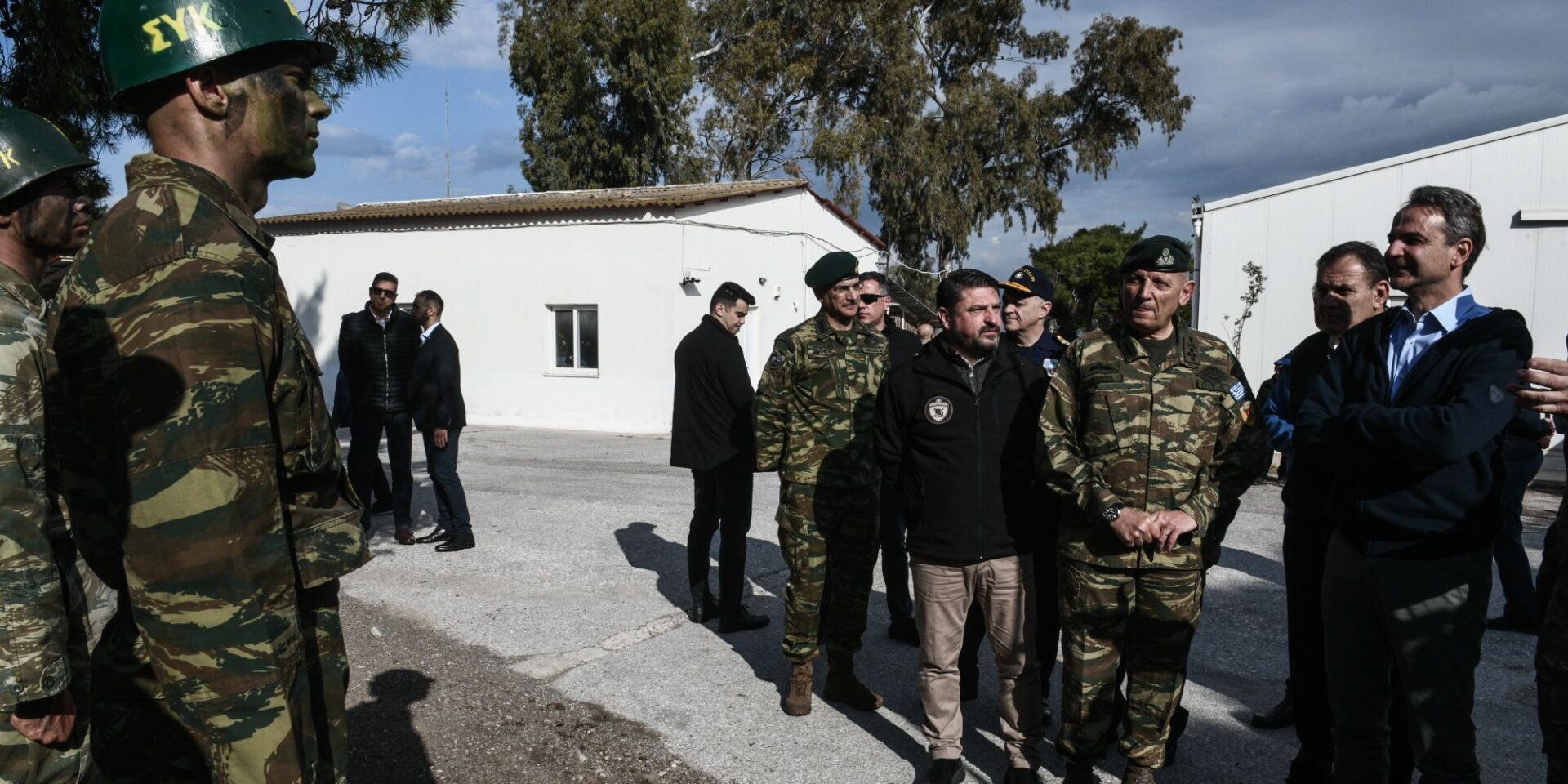 Επίσκεψη του πρωθυπουργού στη Διοίκηση Υποβρυχίων Καταστροφών