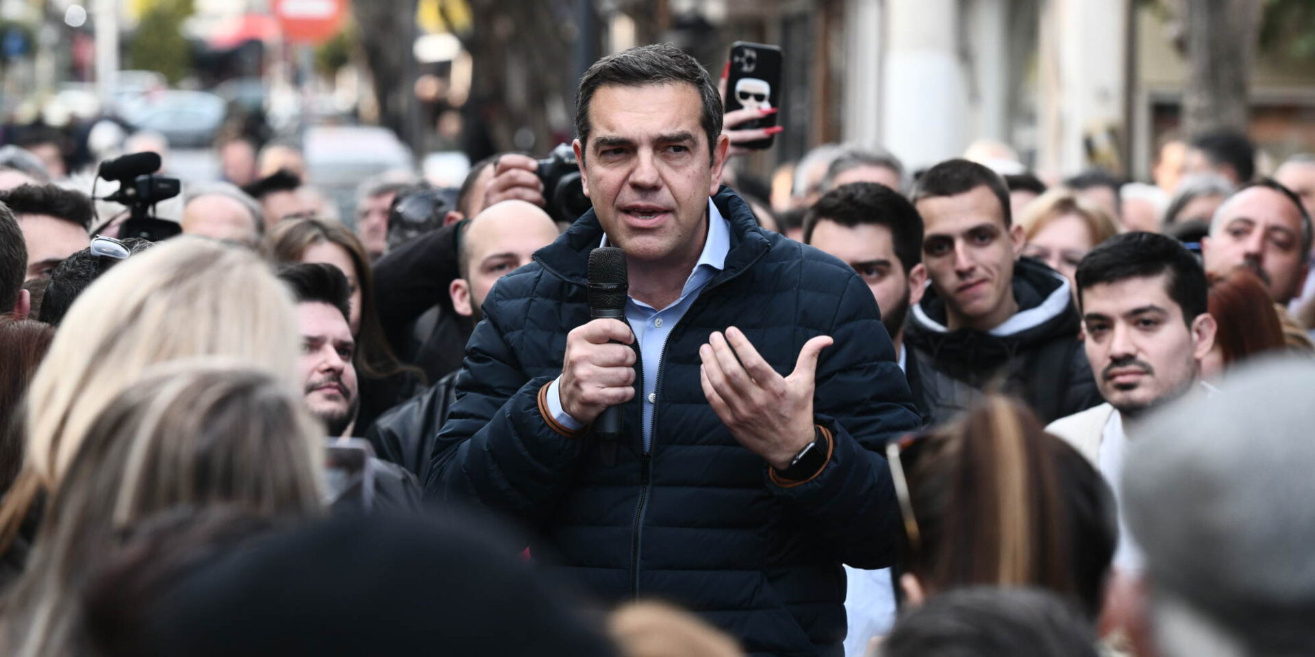 Ο πρόεδρος του ΣΥΡΙΖΑ, Αλέξης Τσίπρας, σε ομιλία του σε συγκεντρωμένο πλήθος / Φωτογραφία: Eurokinissi