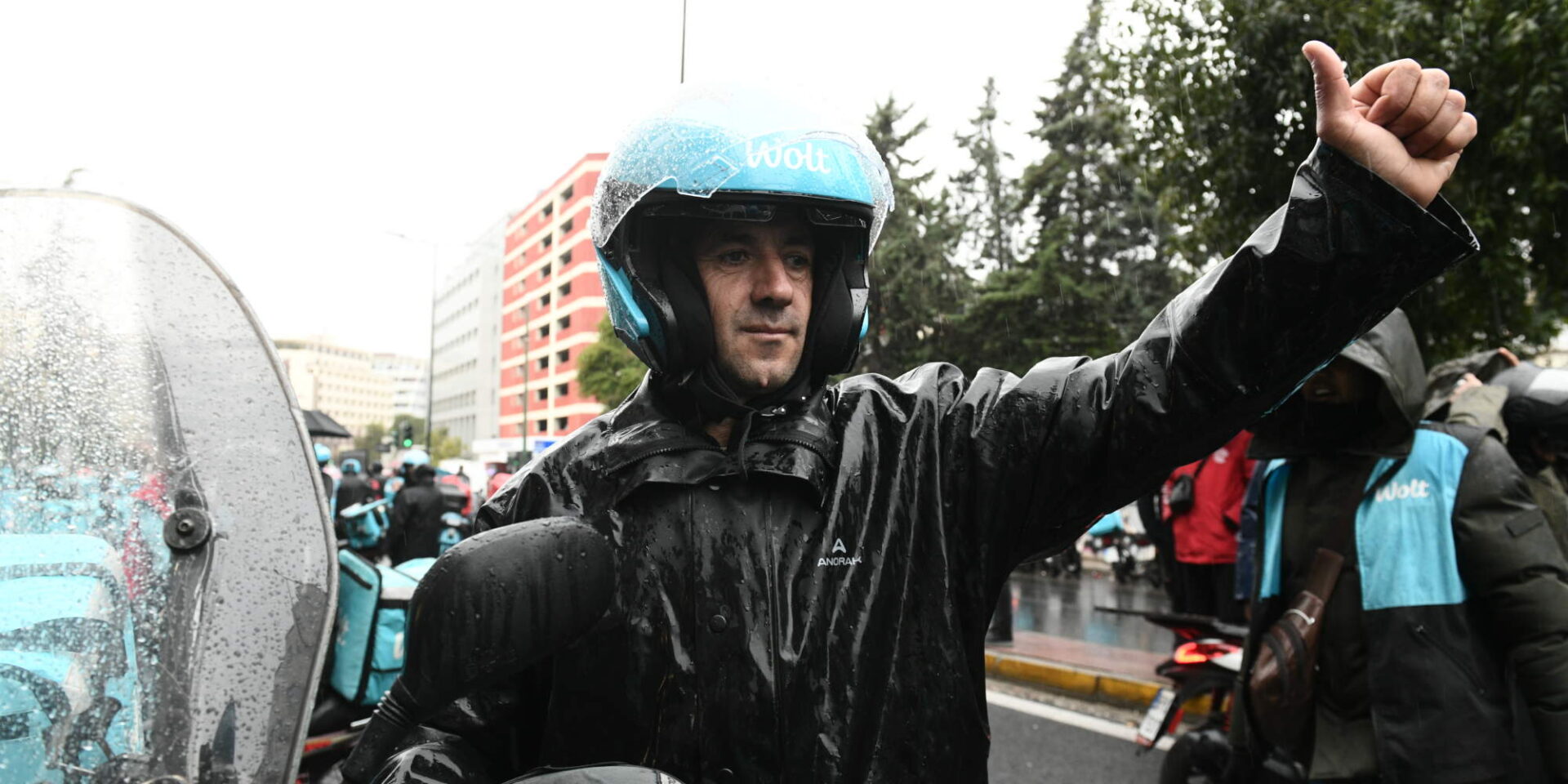 Ντελιβεράς της Wolt στη διαμαρτυρία της Δευτέρας / Φωτογραφία: Eurokinissi