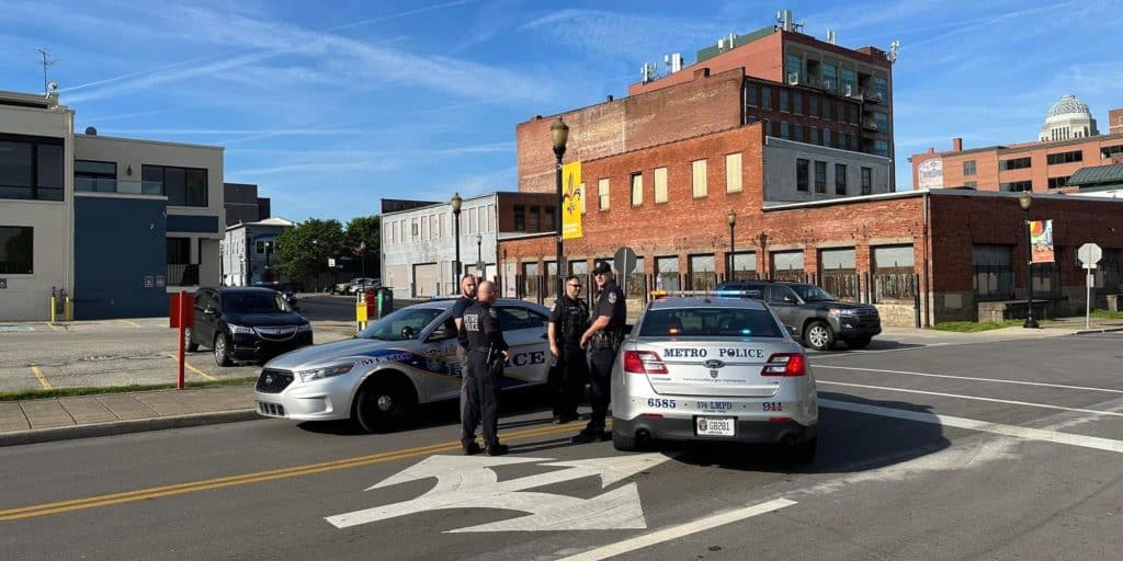 Αστυνομικοί στο Λούισβιλ του Κεντάκι στις ΗΠΑ / Φωτογραφία: Twitter @crimewithbobby