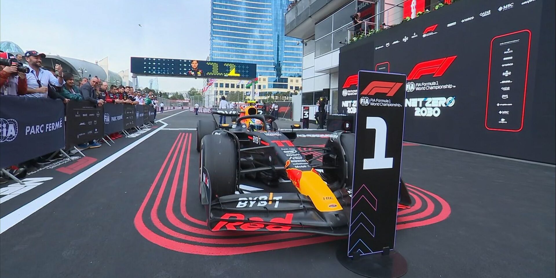 Ο Σέρχιο Πέρες νικητής στη Formula 1