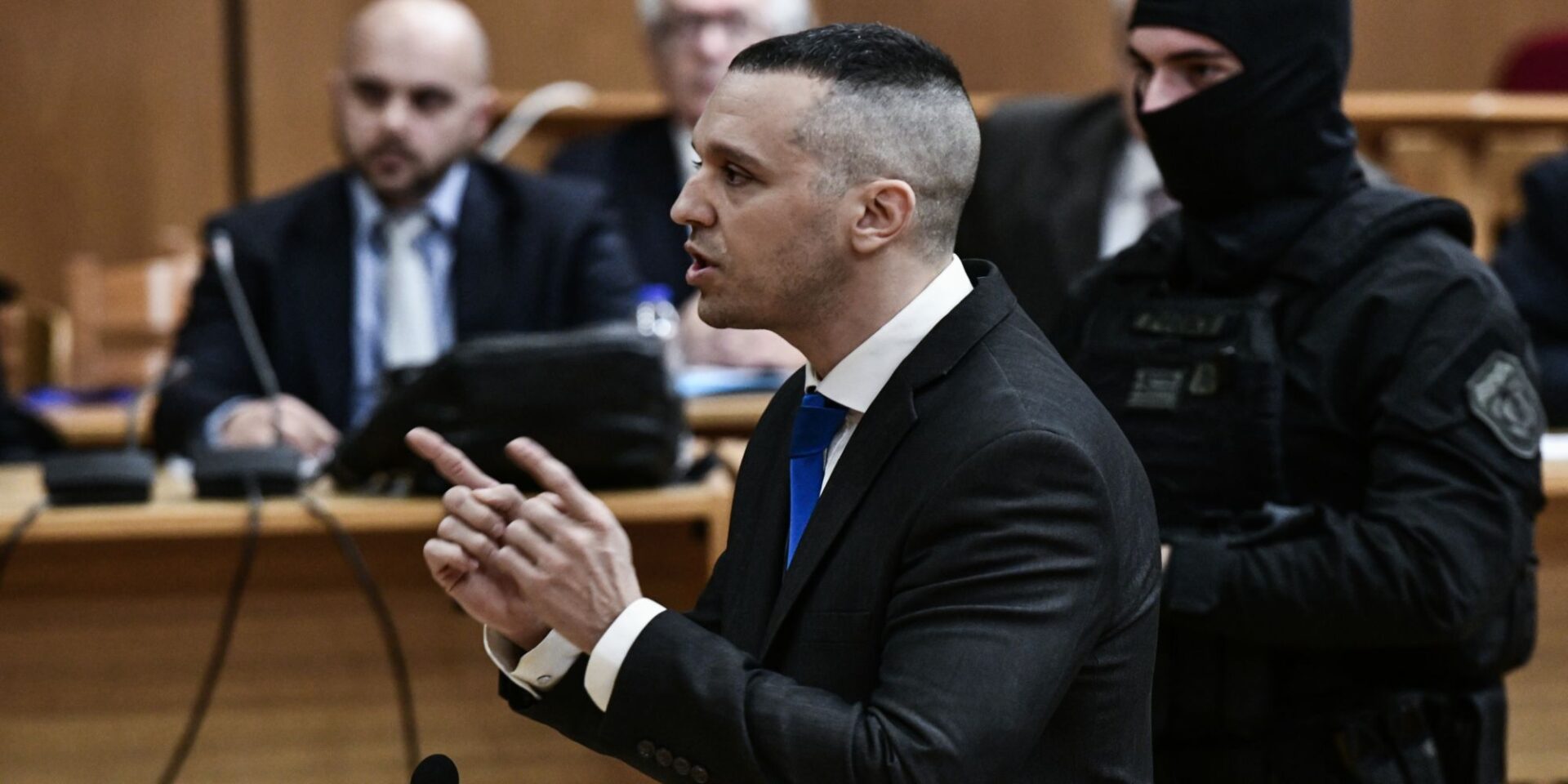 O Ηλίας Κασιδιάρης στο δικαστήριο