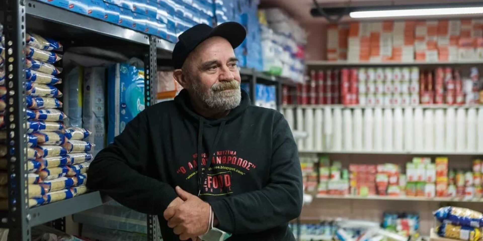 Ο Κώστας Πολυχρονόπουλος, δημιουργός της κοινωνικής κουζίνας «Ο Άλλος Άνθρωπος»
