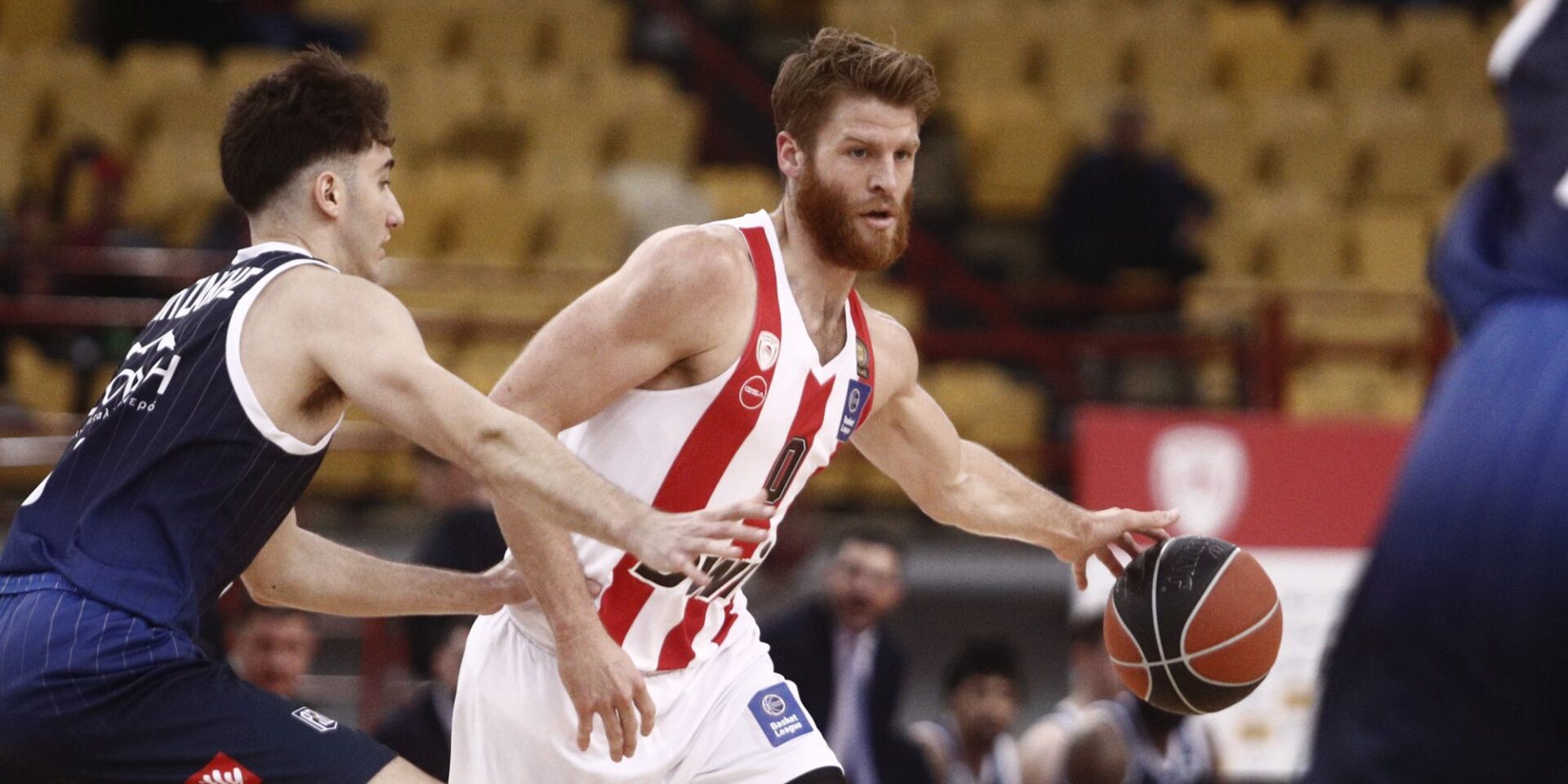 Φάση από το Ολυμπιακός-Καρδίτσα για την Basket League