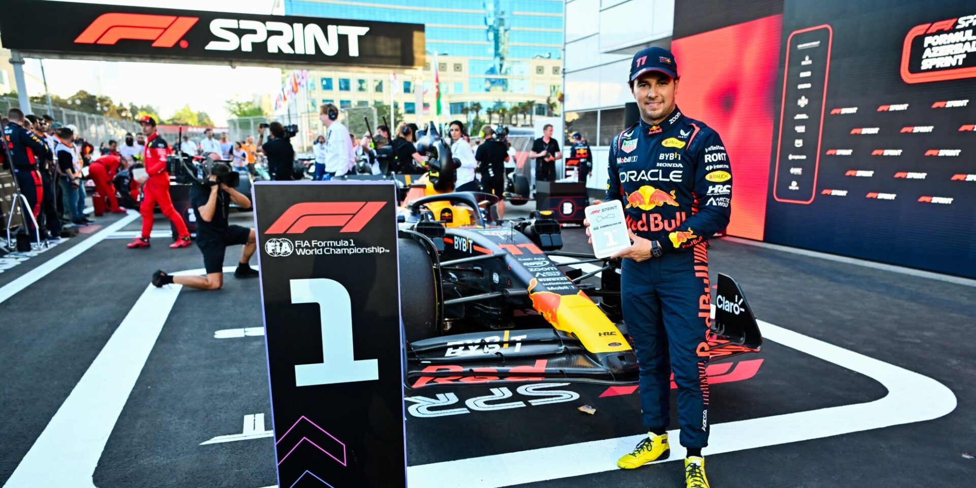 Ο Σέρχιο Πέρες στο Sprint Race του Αζερμπαϊτζάν στην Formula 1
