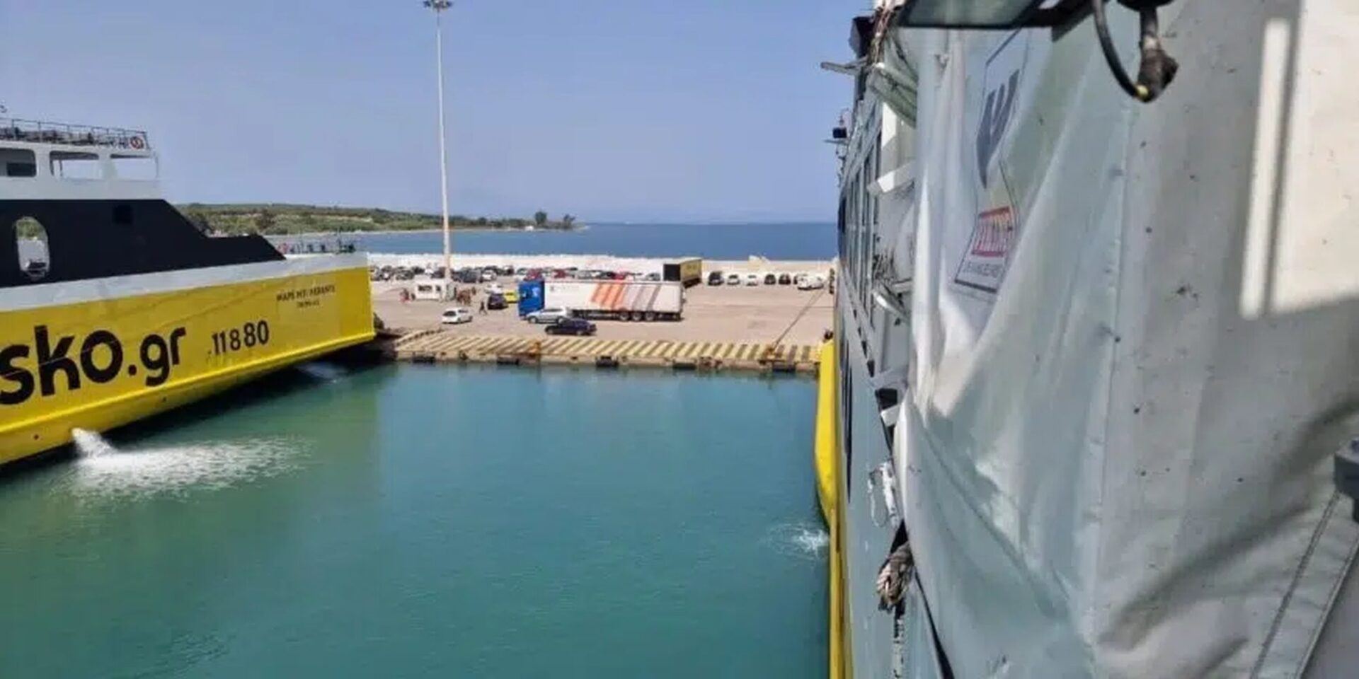 Τα πλοία που συγκρούστηκαν στο λιμάνι της Κυλλήνης