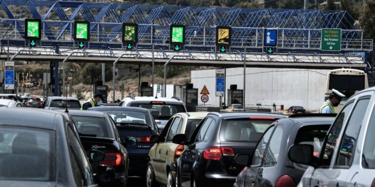 Επί ποδός η Τροχαία για την περίοδο του Δεκαπενταύγουστου – Τι περιλαμβάνουν τα έκτακτα μέτρα