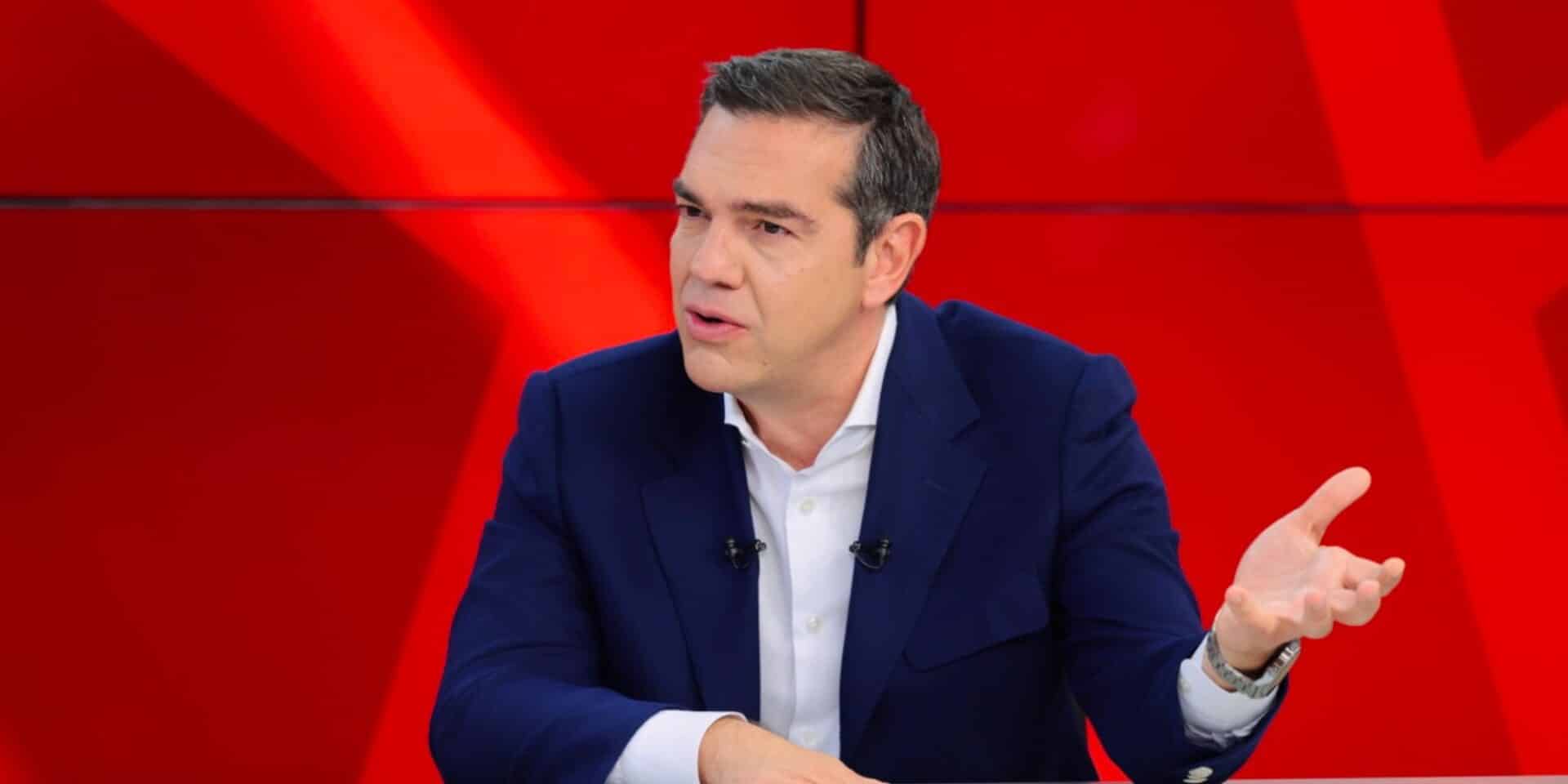 Ο Αλέξης Τσίπρας δίνει συνέντευξη