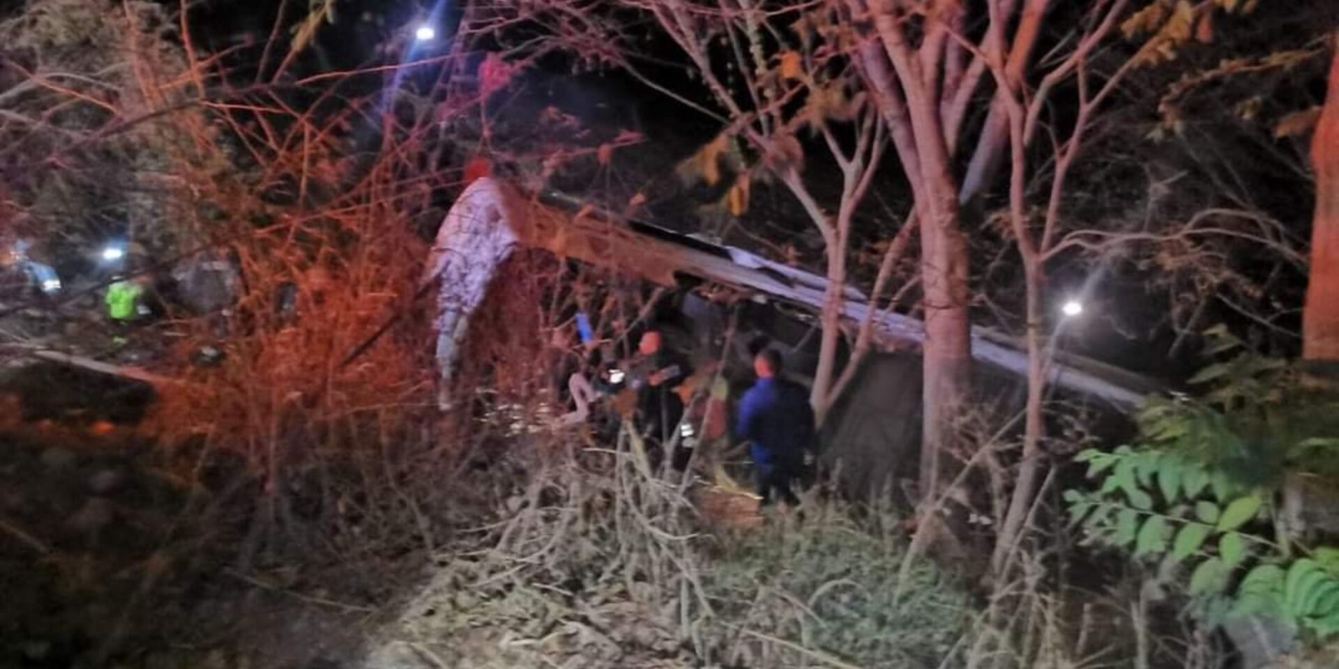 Το λεωφορείο που έπεσε σε χαράδρα στο Μεξικό