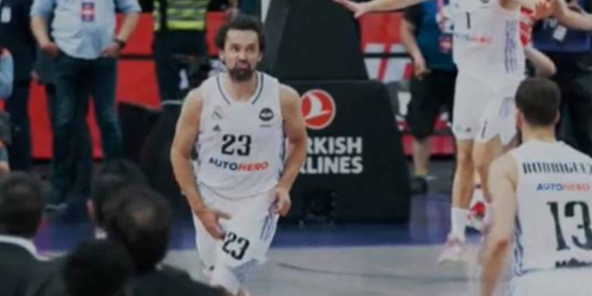 H στιγμή που ο Γιουλ πιάνει τα γεννητικά του όργανα