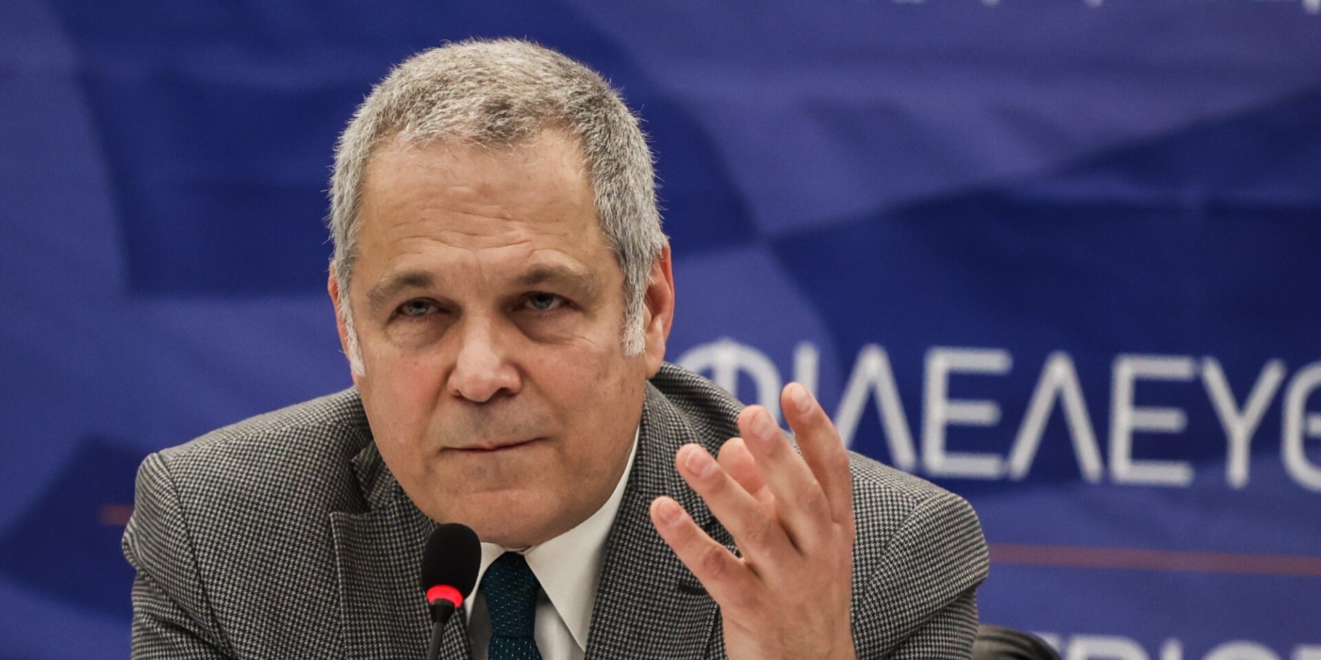 Ο Θάνος Τζήμερος
