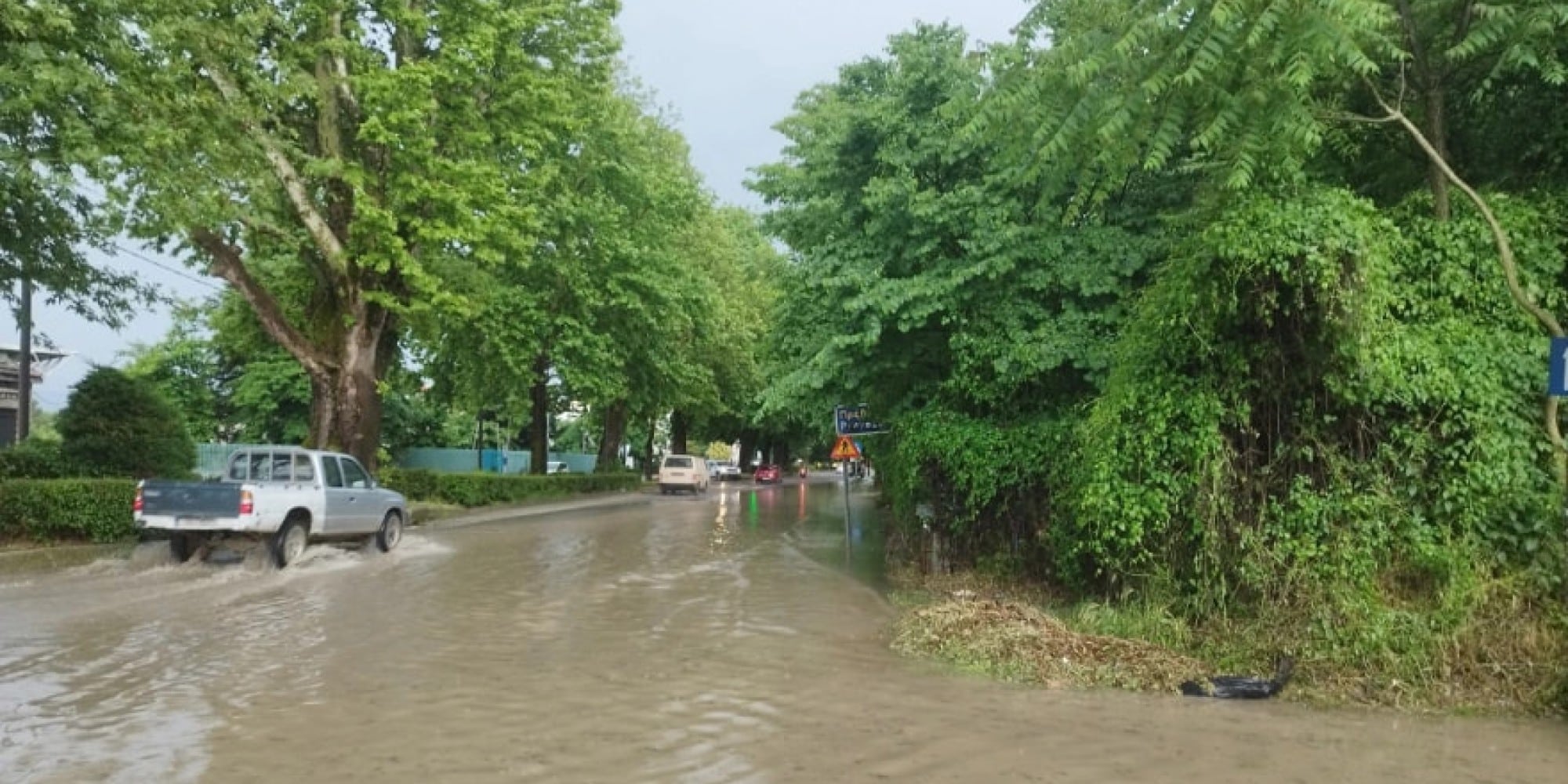 Πλημμύρισαν οι δρόμοι στα Ιωάννινα