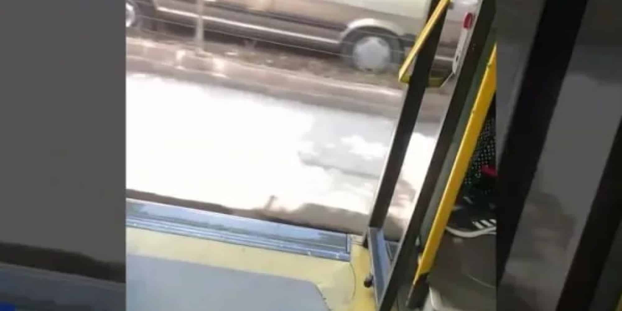 Λεωφορείο κινούνταν με ανοιχτές τις πόρτες στο Χαϊδάρι