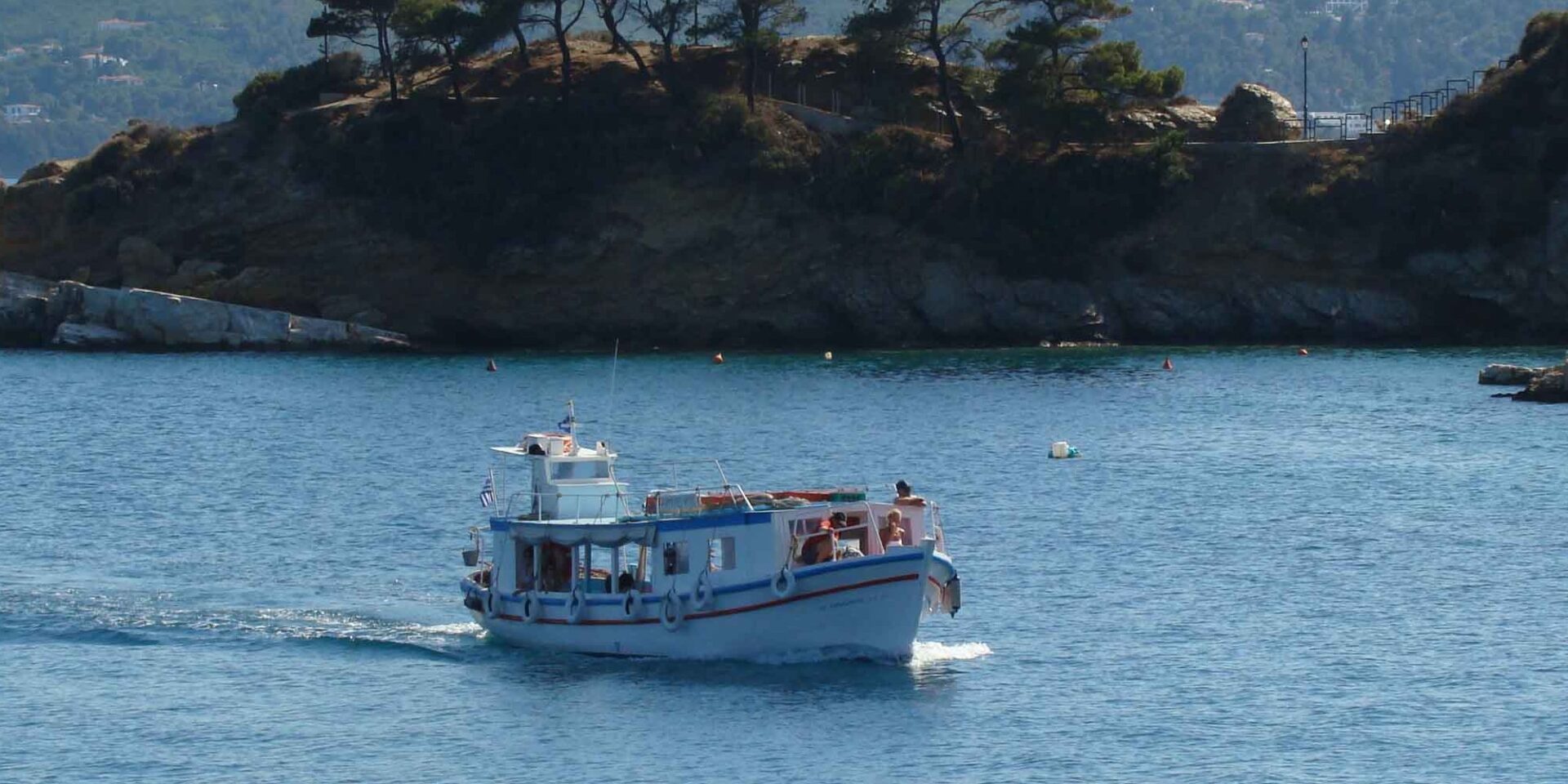 Η θάλασσα στην Σκιάθο