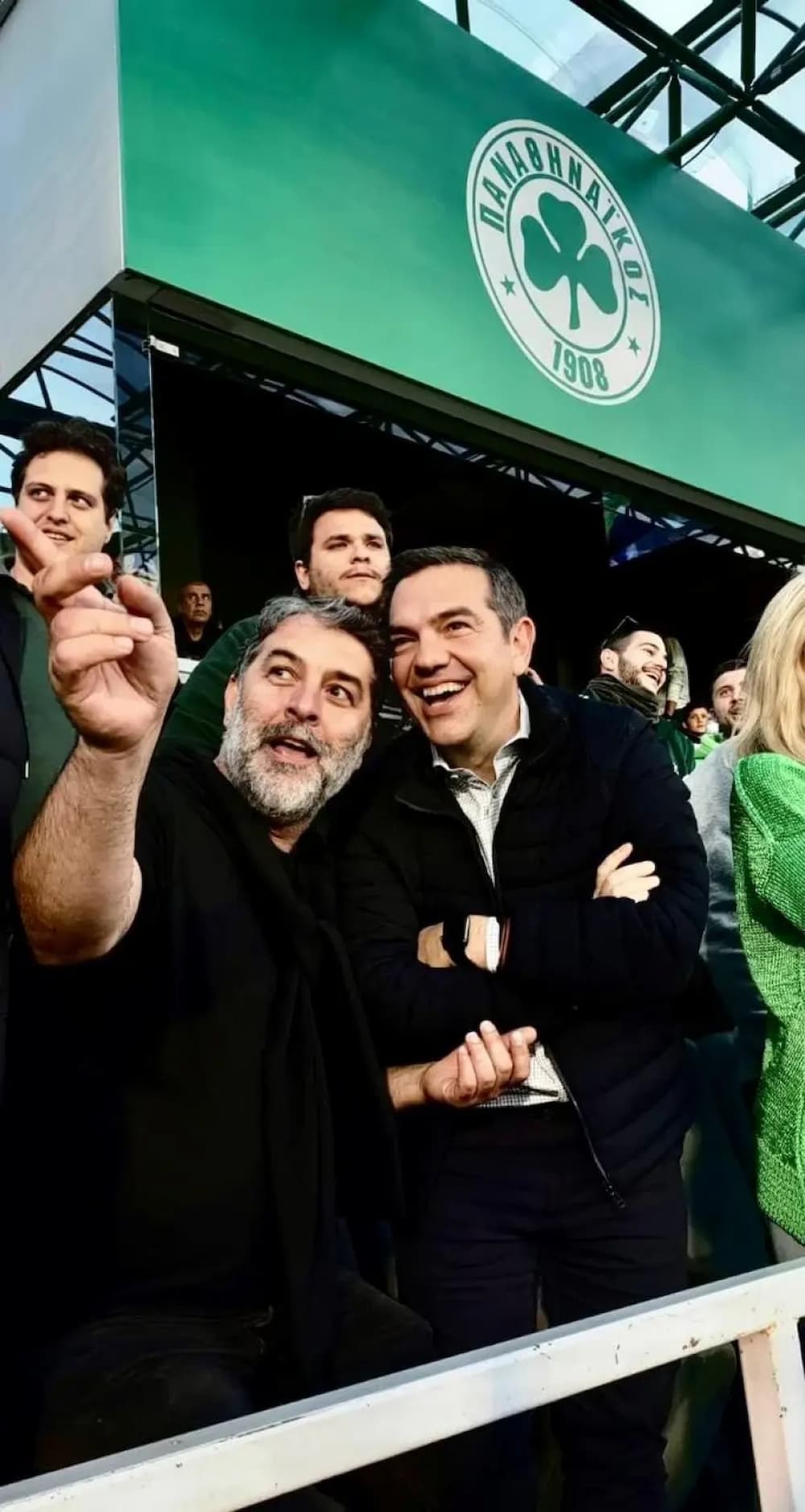 Βασίλης Μπισμπίκης και Αλέξης Τσίπρας στη Λεωφόρο και στο Παναθηναϊκός - ΑΕΚ