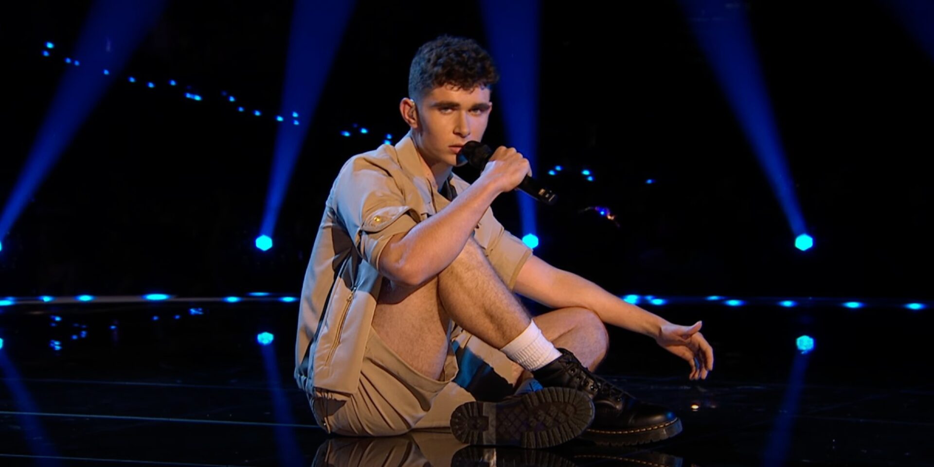 Ο Victor Vernicos στον ημιτελικό της Eurovision 2023