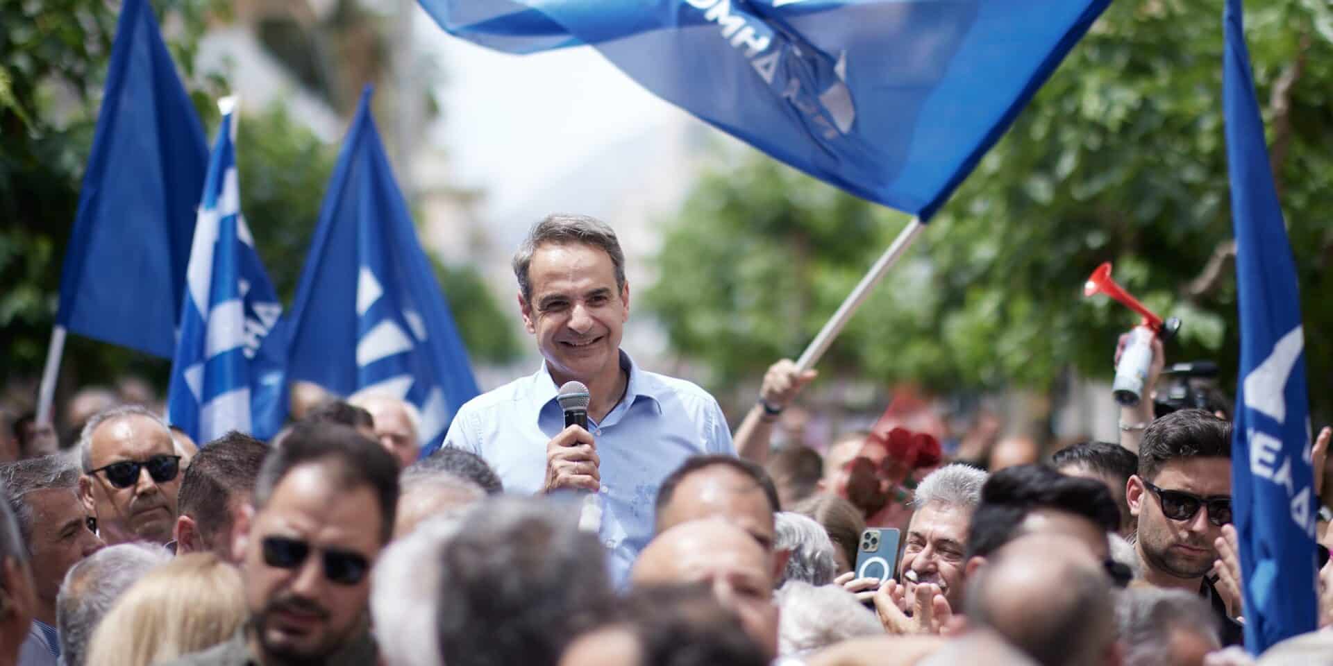 O Κυριάκος Μητσοτάκης σε περιοδεία στην Κόρινθο
