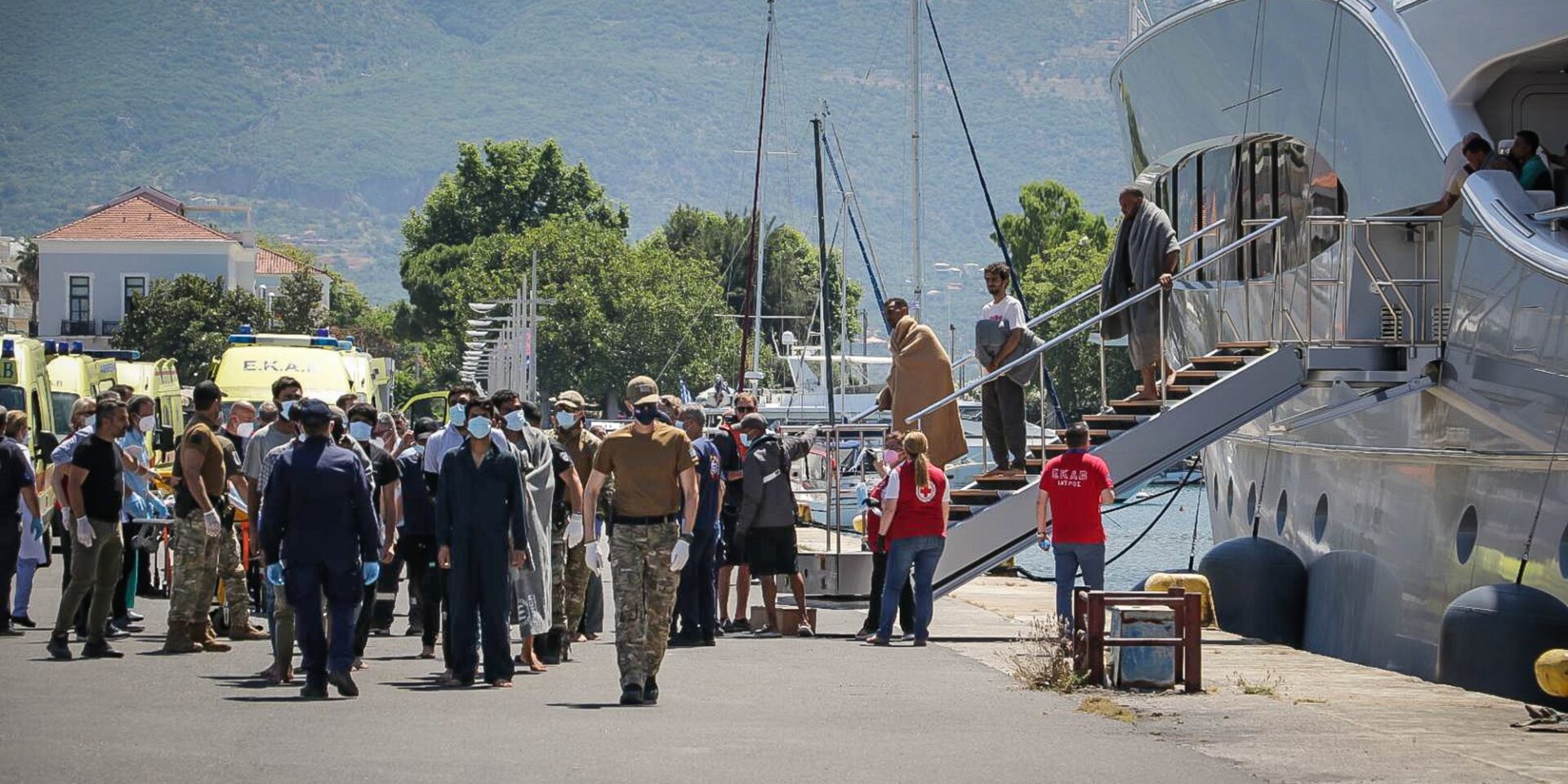 Μετανάστες που διασώθηκαν
