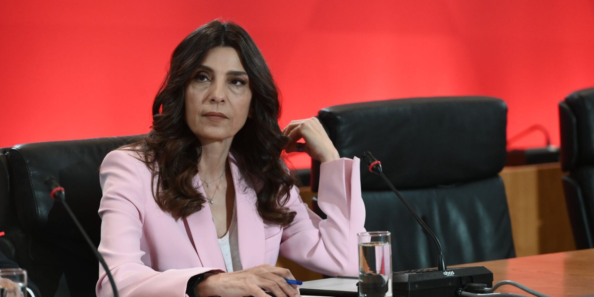 Η Πόπη Τσαπανίδου