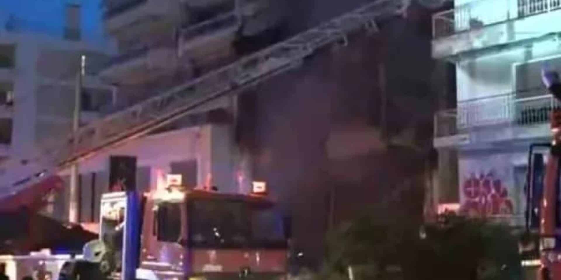 Μεγάλη φωτιά σε κατάστημα στη λεωφόρο Ποσειδώνος