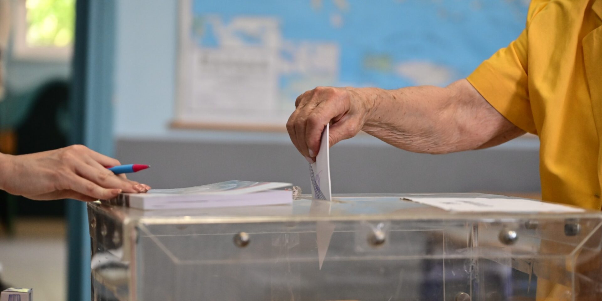 Φάκελος στην κάλπη για τις εκλογές