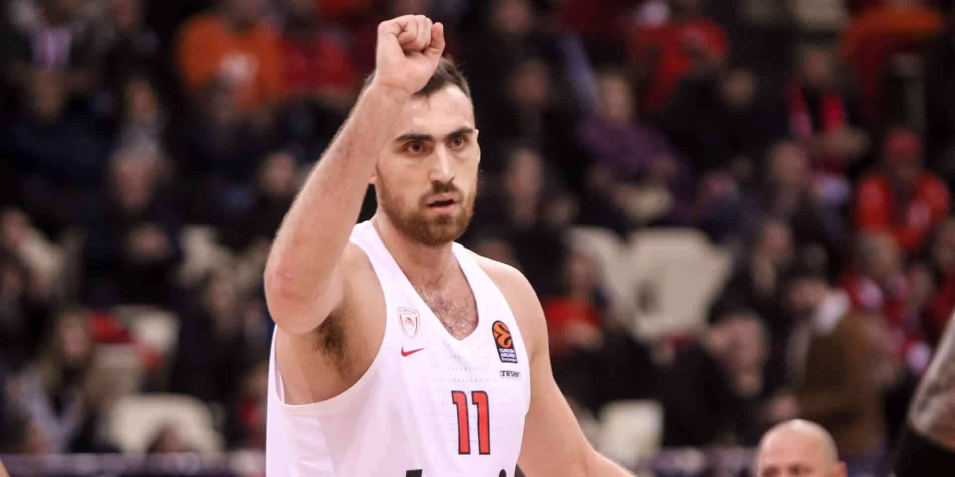 O Νίκολα Μιλουτίνοφ