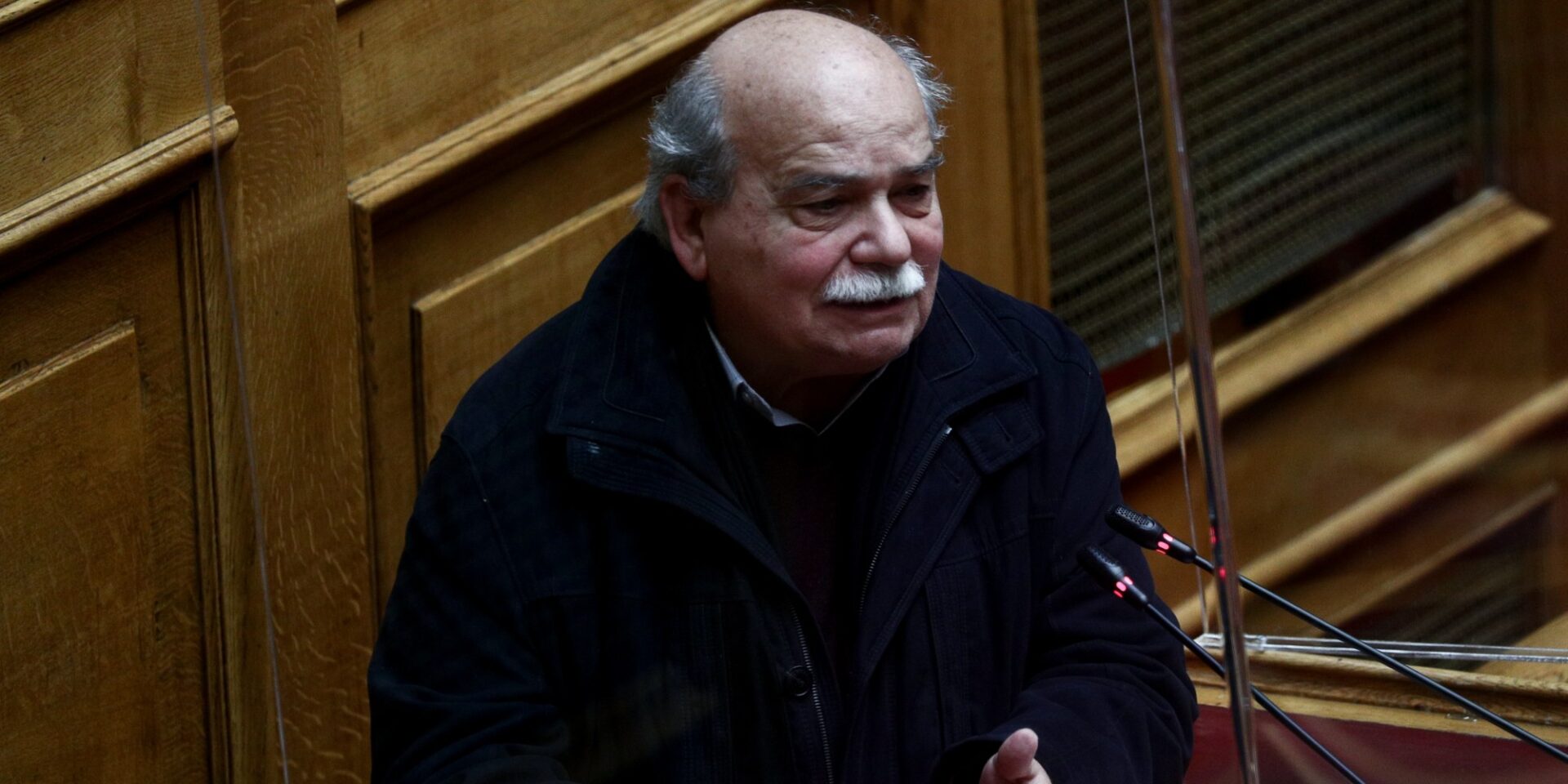 Ο Νίκος Βούτσης στη Βουλή