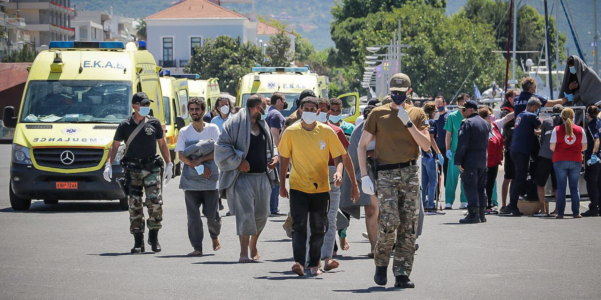 Ανθρωπιστική βοήθεια στην Καλαμάτα για το ναυάγιο της Πύλου