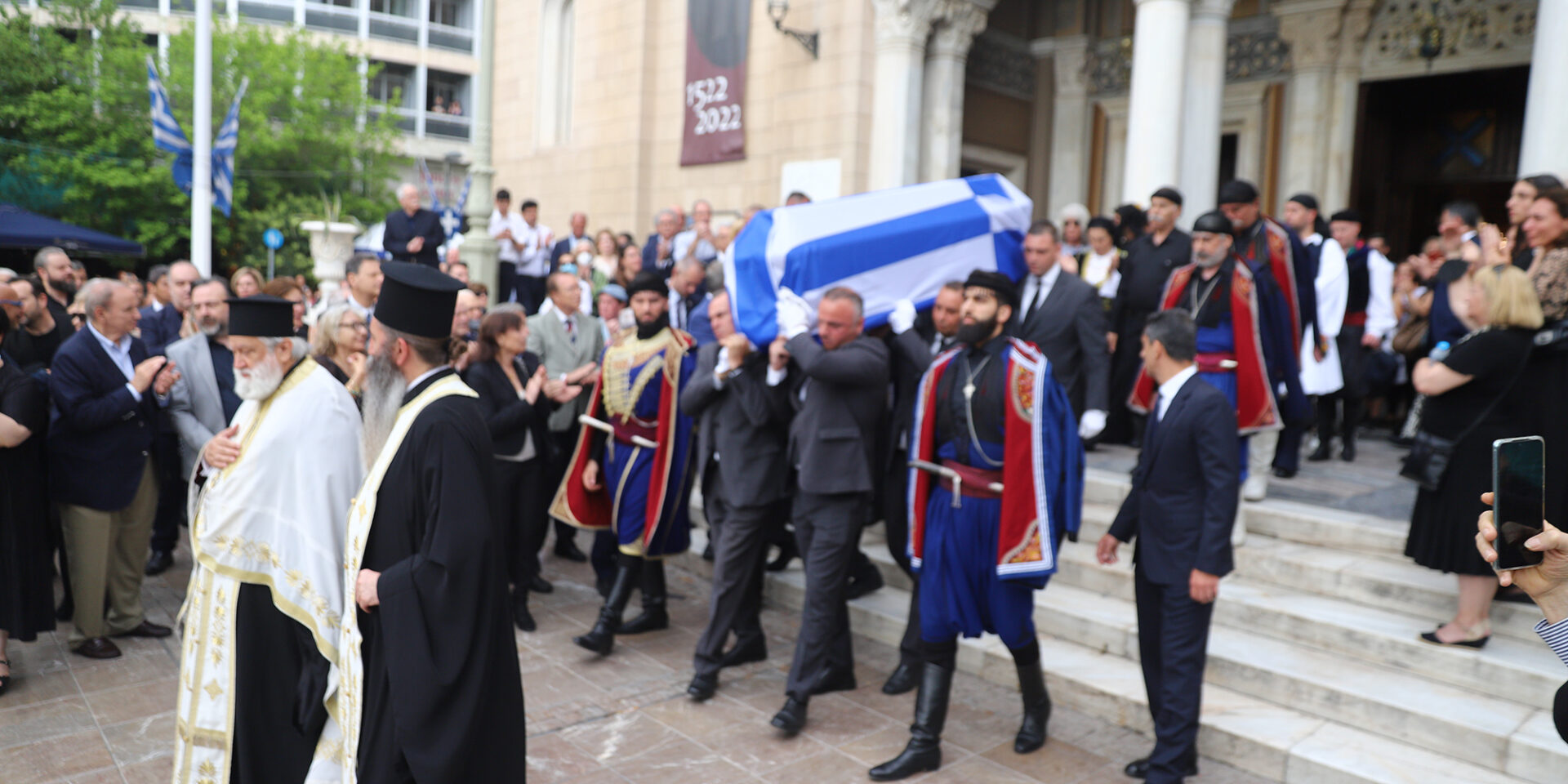 Η κηδεία του Γιάννη Μαρκόπουλου