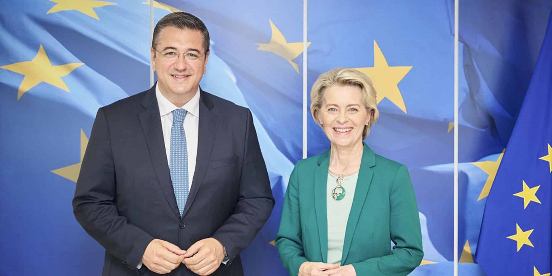 Ο Απόστολος Τζιτζικώστας με την Ούρσουλα φον ντερ Λάιεν