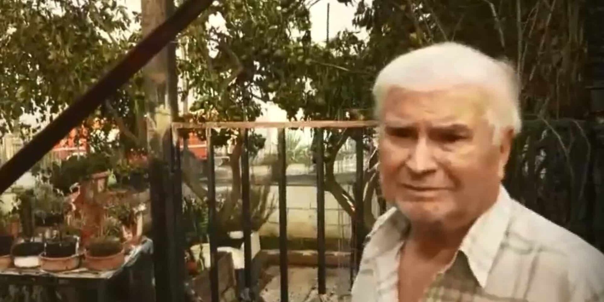 Κάτοικος που πήρε φωτιά το σπίτι του στο Λουτράκι