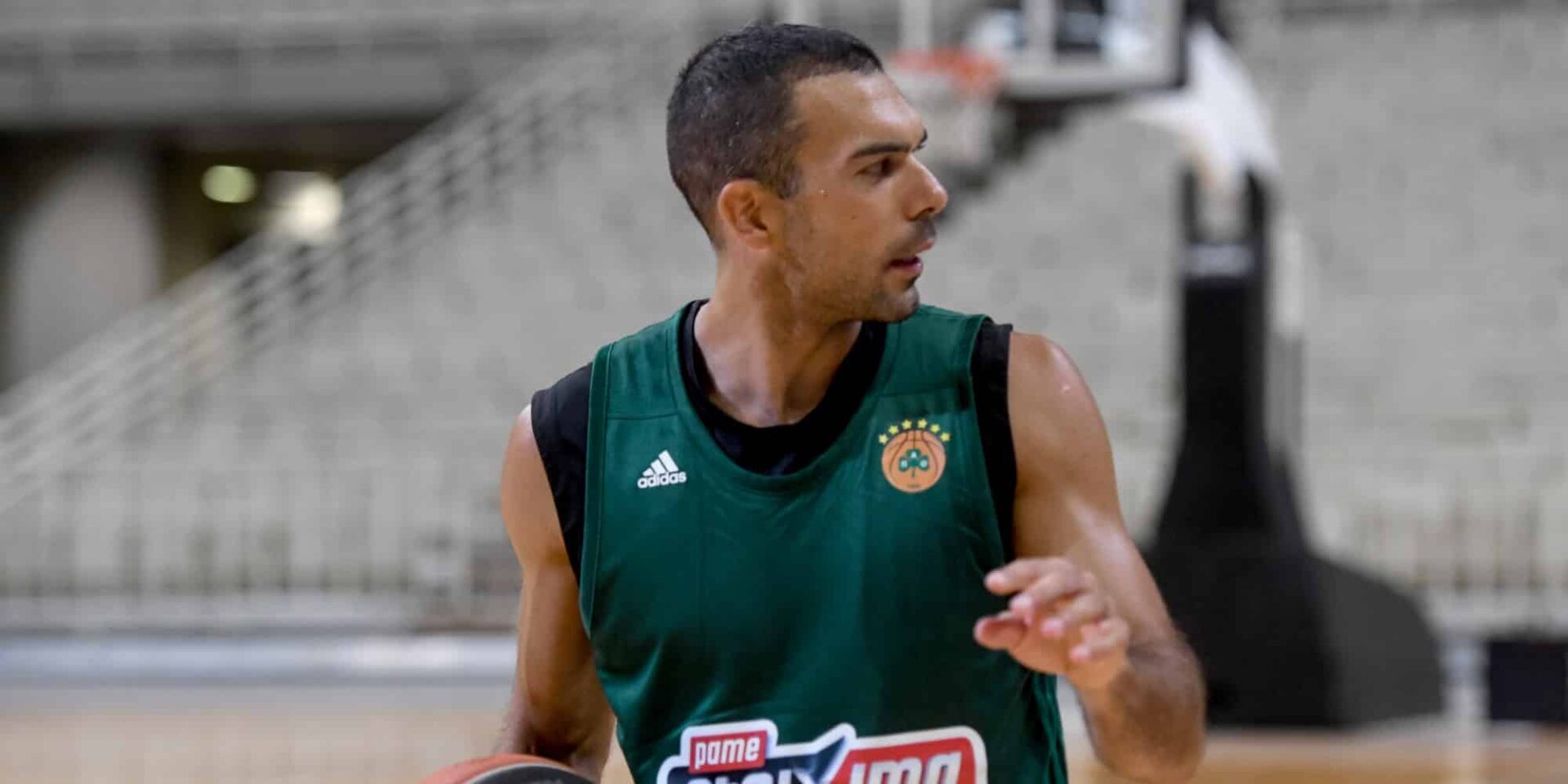Ο Κώστας Σλούκας προπονείται με την φανέλα του Παναθηναϊκού