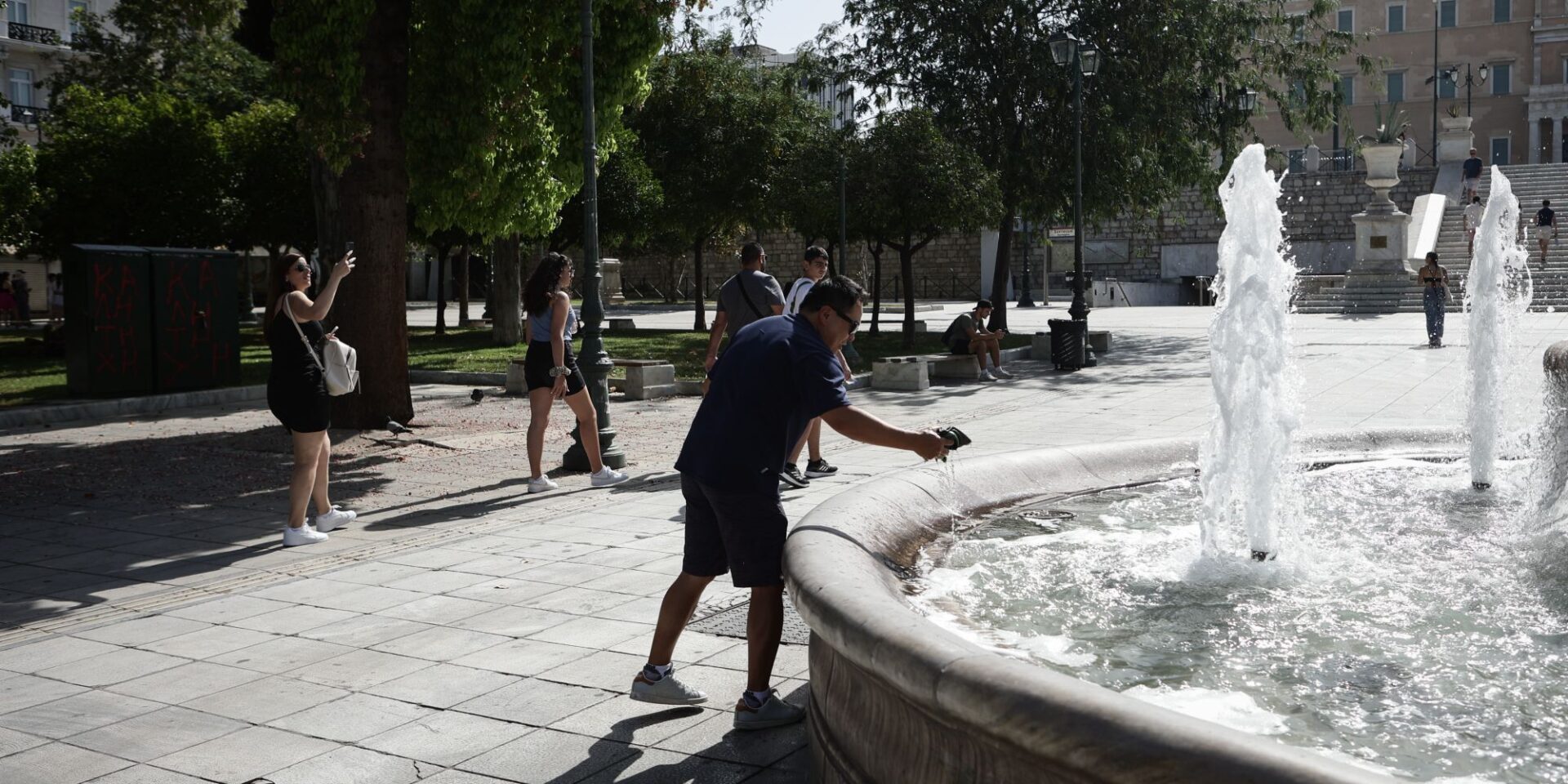 Συντριβάνι στην Αθήνα