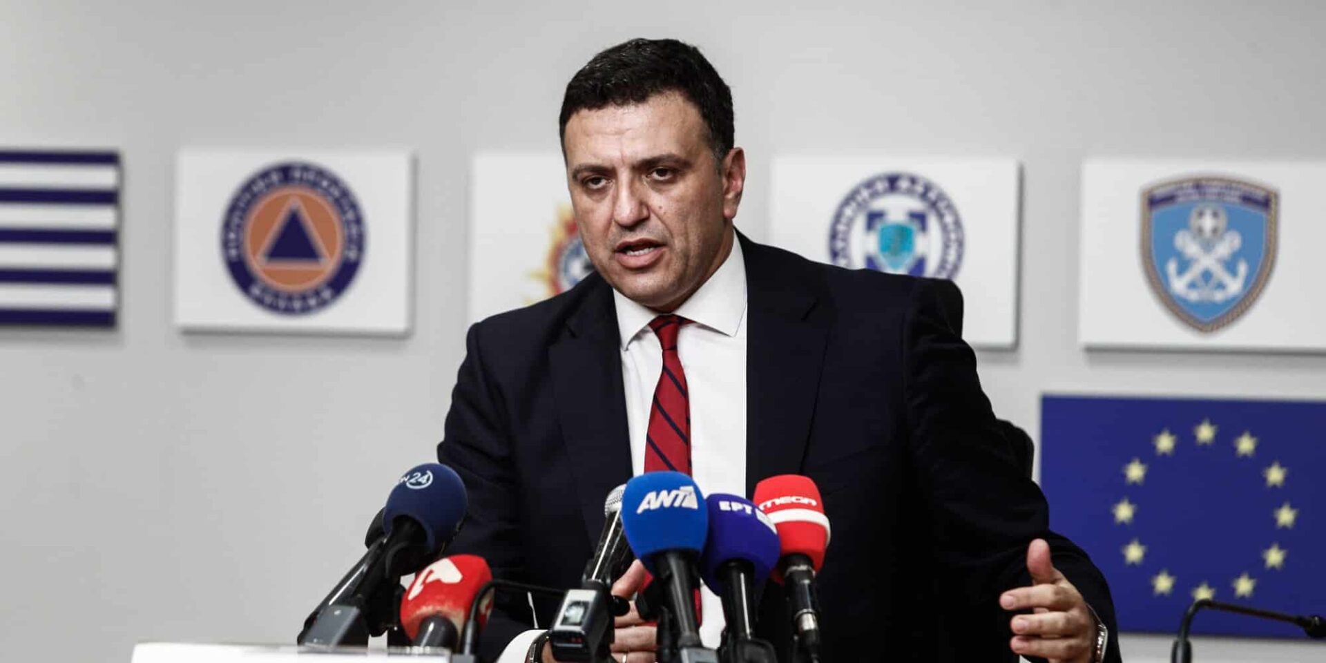 Ο υπουργός Κλιματικής Κρίσης και Πολιτικής Προστασίας, Βασίλης Κικίλιας