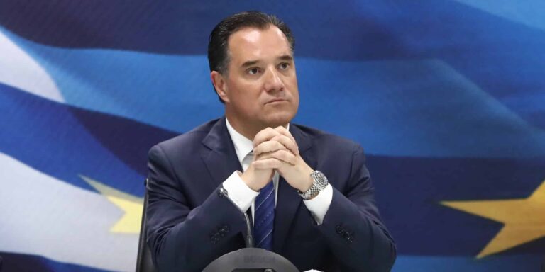 Τι λέει ο Γεωργιάδης για τους VIP του Conference League στα νοσοκομεία: «Πάντα οι επίσημοι προσκεκλημένοι δηλώνεται ότι θα εξυπηρετούνται κατά προτεραιότητα»