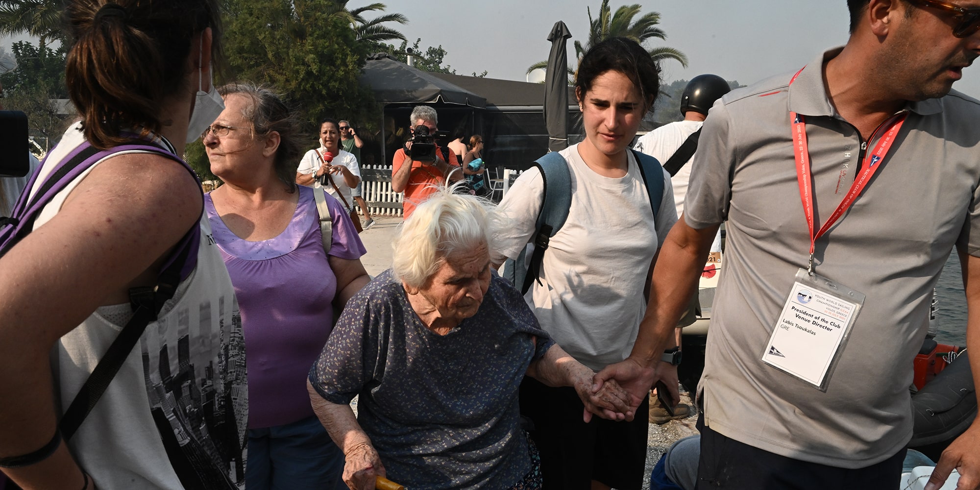 Εικόνα από την εκκένωση που πραγματοποιήθηκε στη Νέα Αγχίαλο