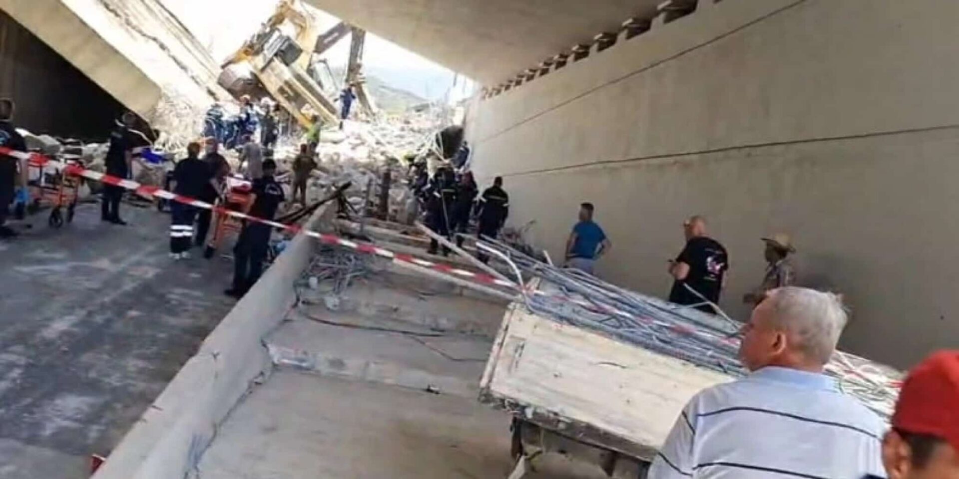 Έπεσε τμήμα γέφυρας στην Περιμετρική στην Πάτρα