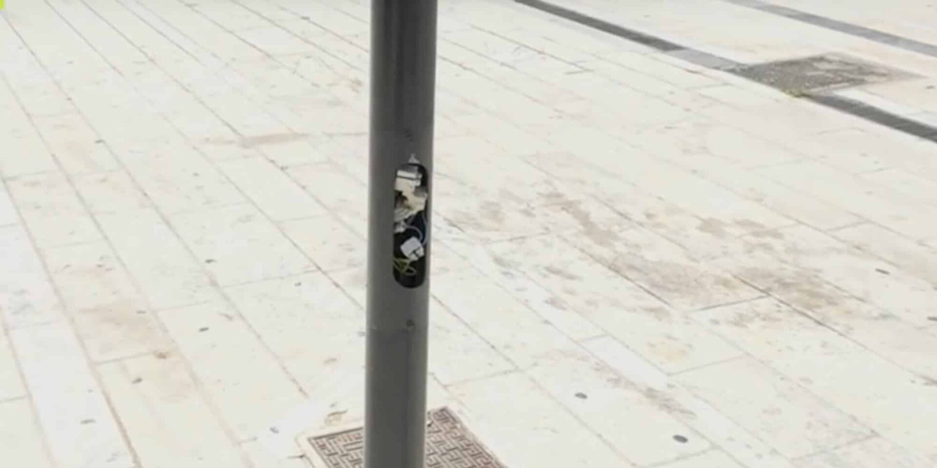 Παιδί έπαθε ηλεκτροπληξία την ώρα που έπαιζε σε πλατεία στην Αγία Βαρβάρα