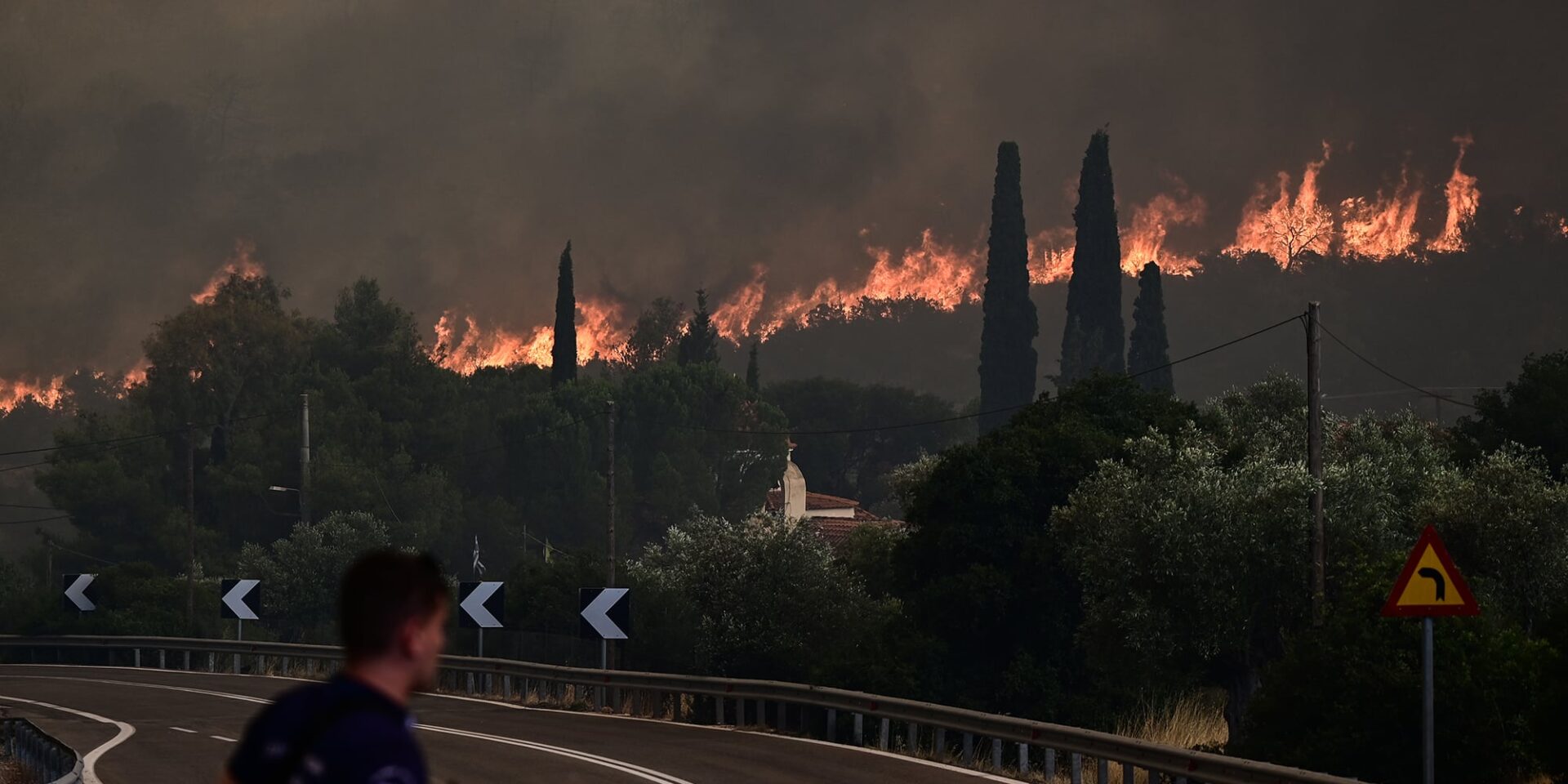 Φωτιά στη Μάνδρα