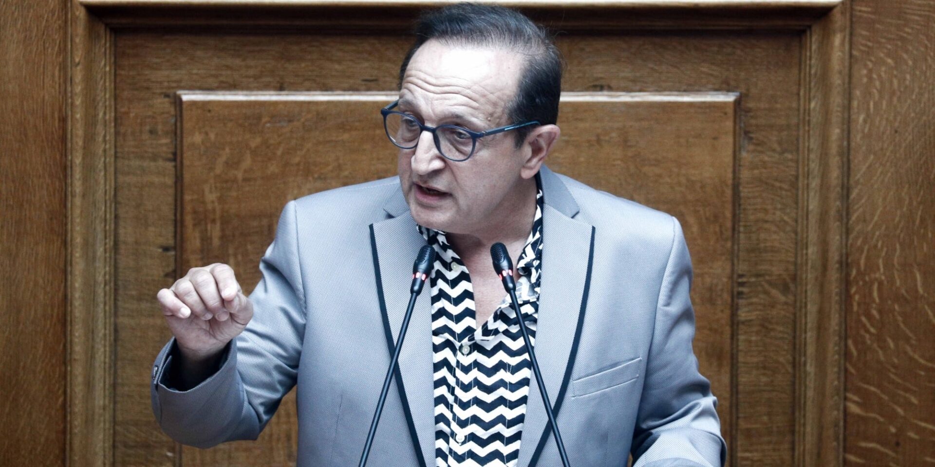 Ο Σπύρος Μπιμπίλας στη Βουλή
